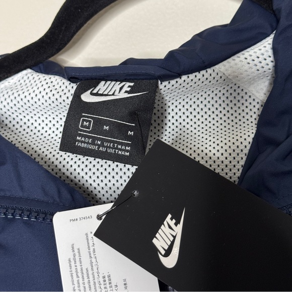 Nike Women’s Windrunner Training Jacket White Navy Size M - Picture 3 of 5